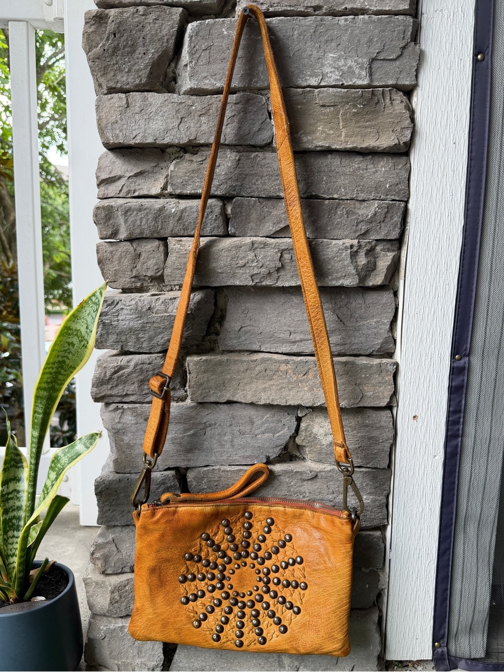 Viola Castellani Brown Leather Studded Womens Crossbody Bag - Picture 4 of 13